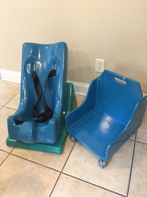 Feeder Seat with two base options