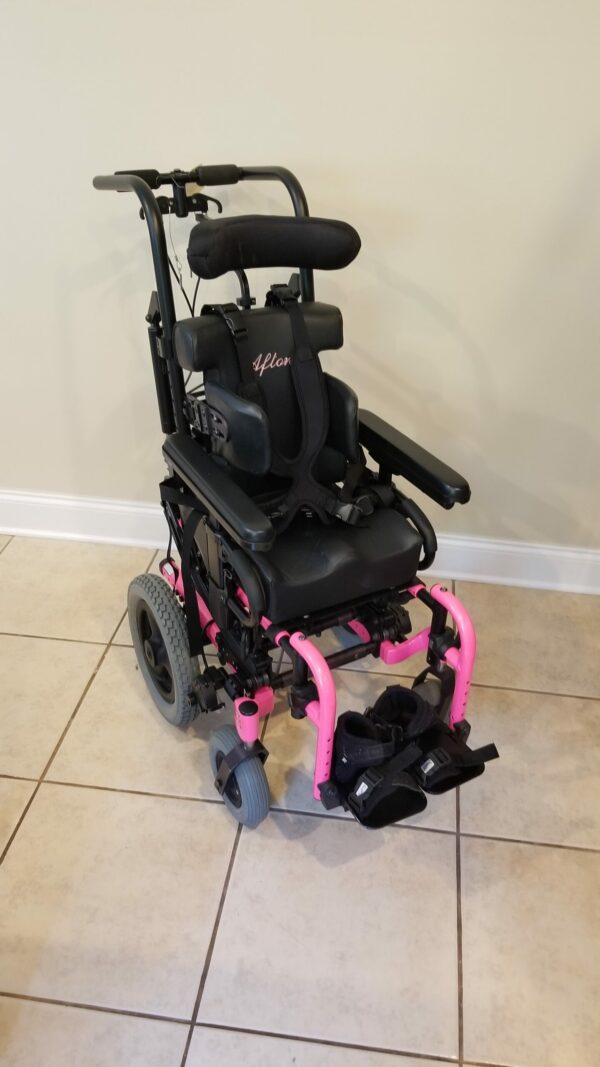 Zippie Iris wheelchair size medium