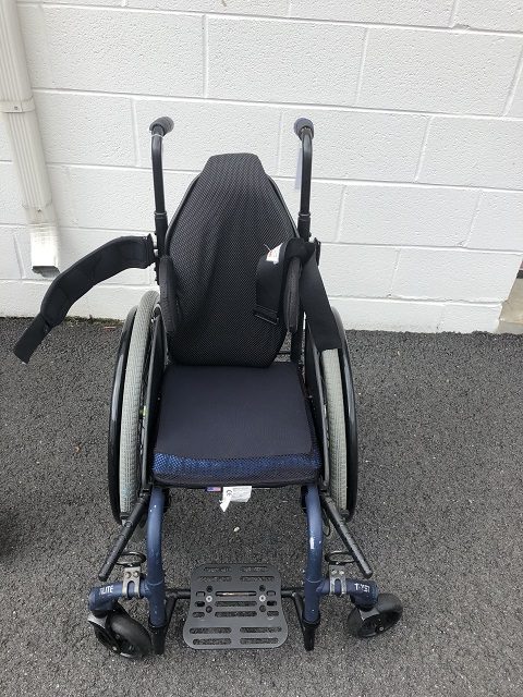 Twist Rigid Frame Wheelchair