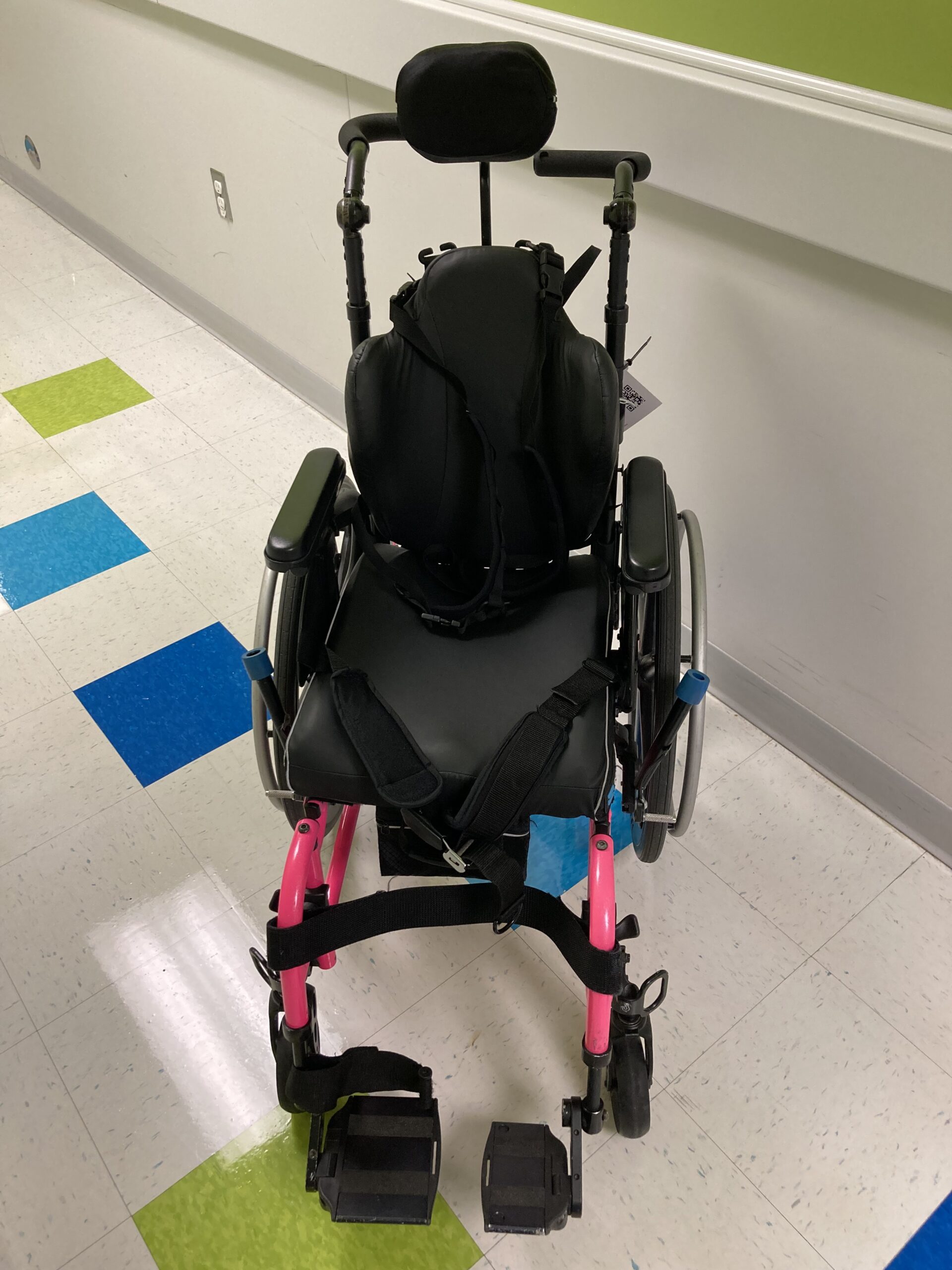 X'Cape folding manual wheelchair, 14" wide