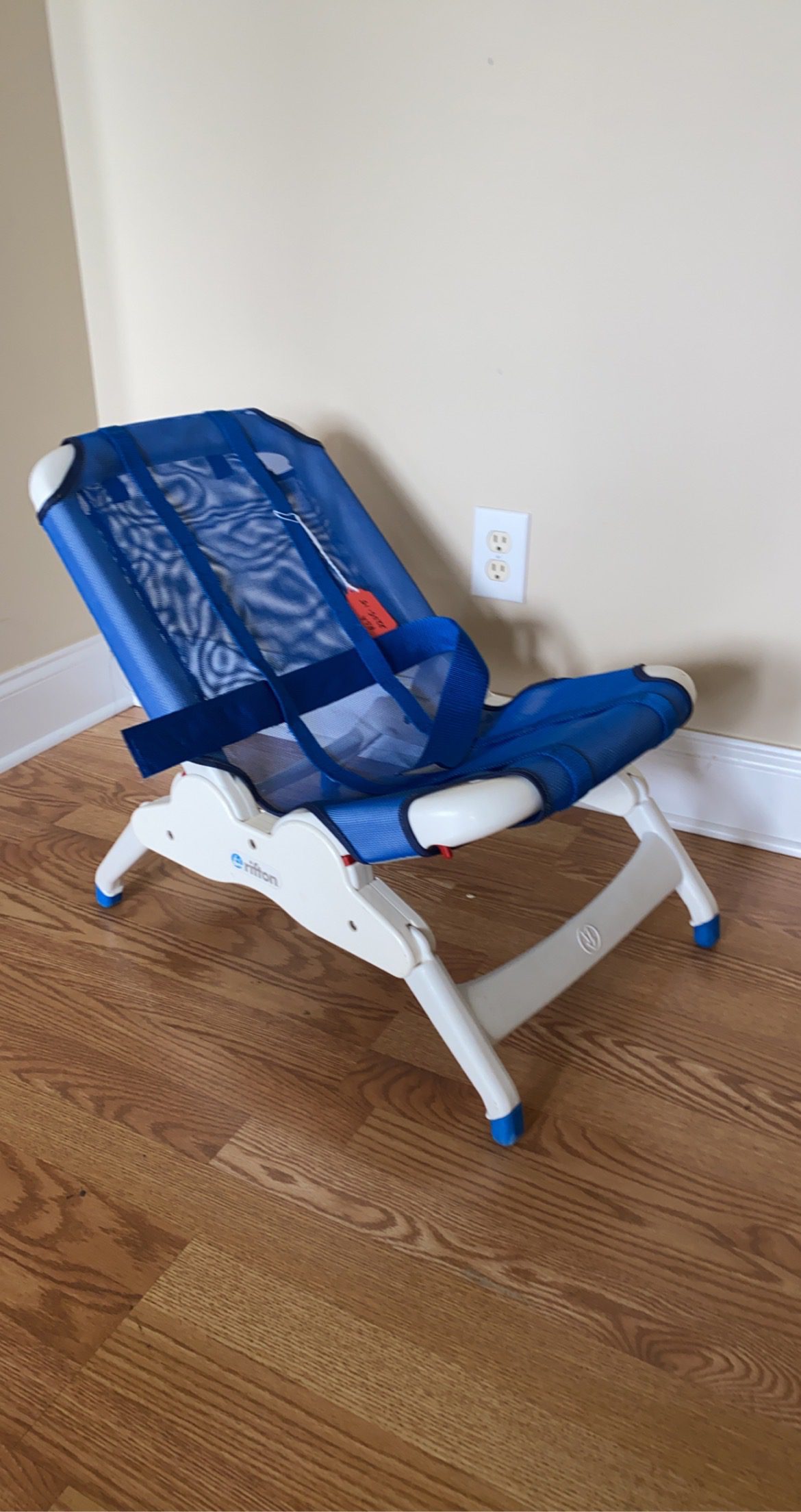 Rifton Bluewave tub chair size small Children's Assistive Technology