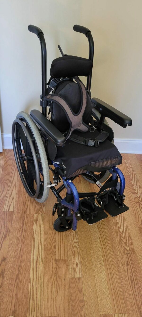 Zippie 2 wheelchair, 10" wide