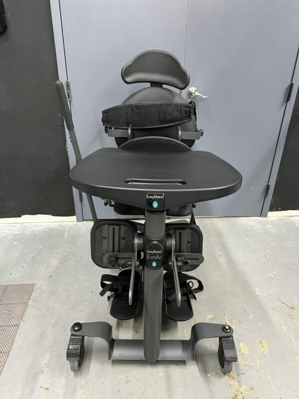 Evolv Youth Sit to Stand Stander, medium/youth