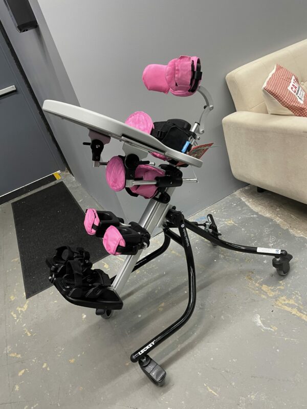 Squiggles Stander
