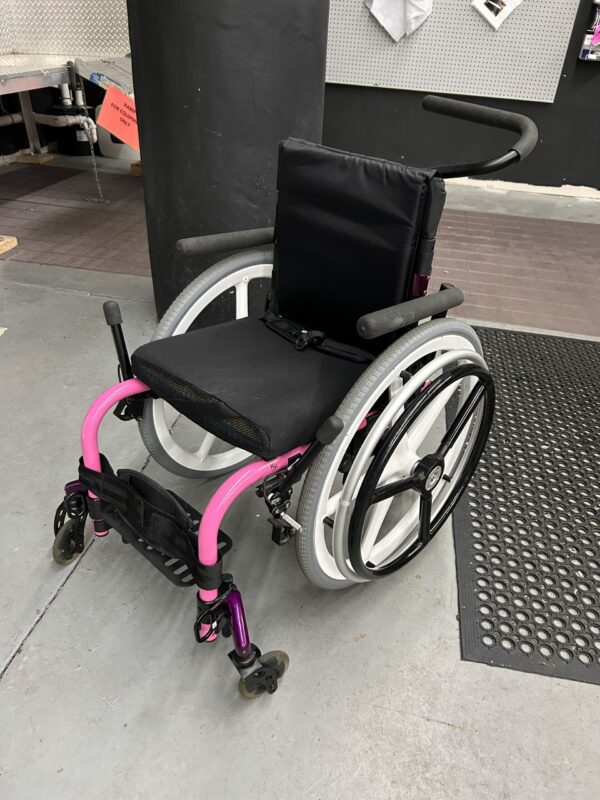 Clik rigid frame manual wheelchair with one arm drive, left, 14" wide