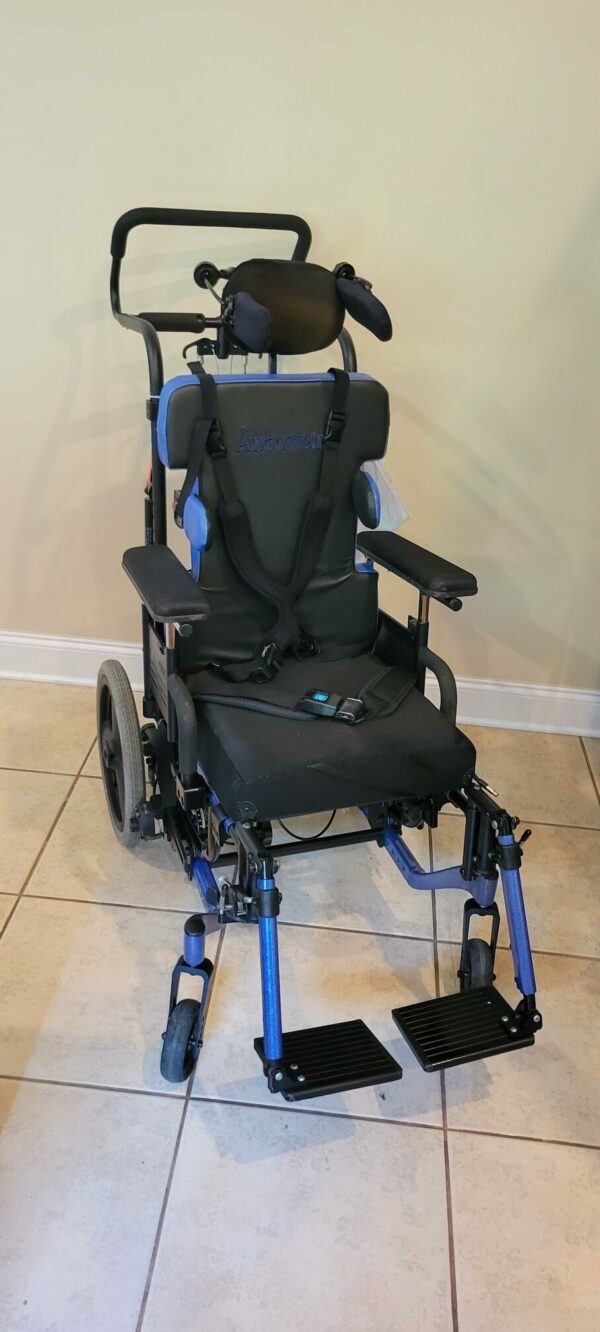 Quickie Iris wheelchair 16" wide