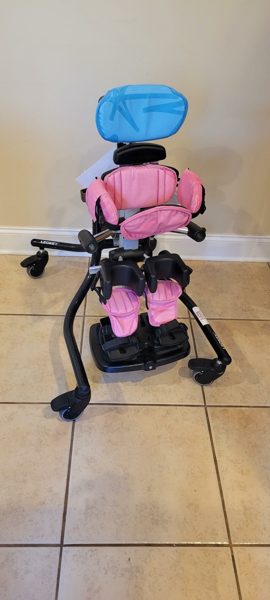 Squiggles Stander size 1