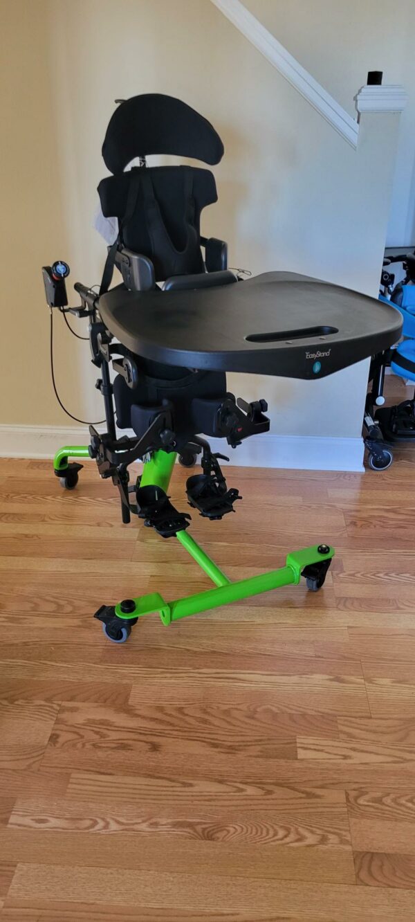 Bantam stander, size small