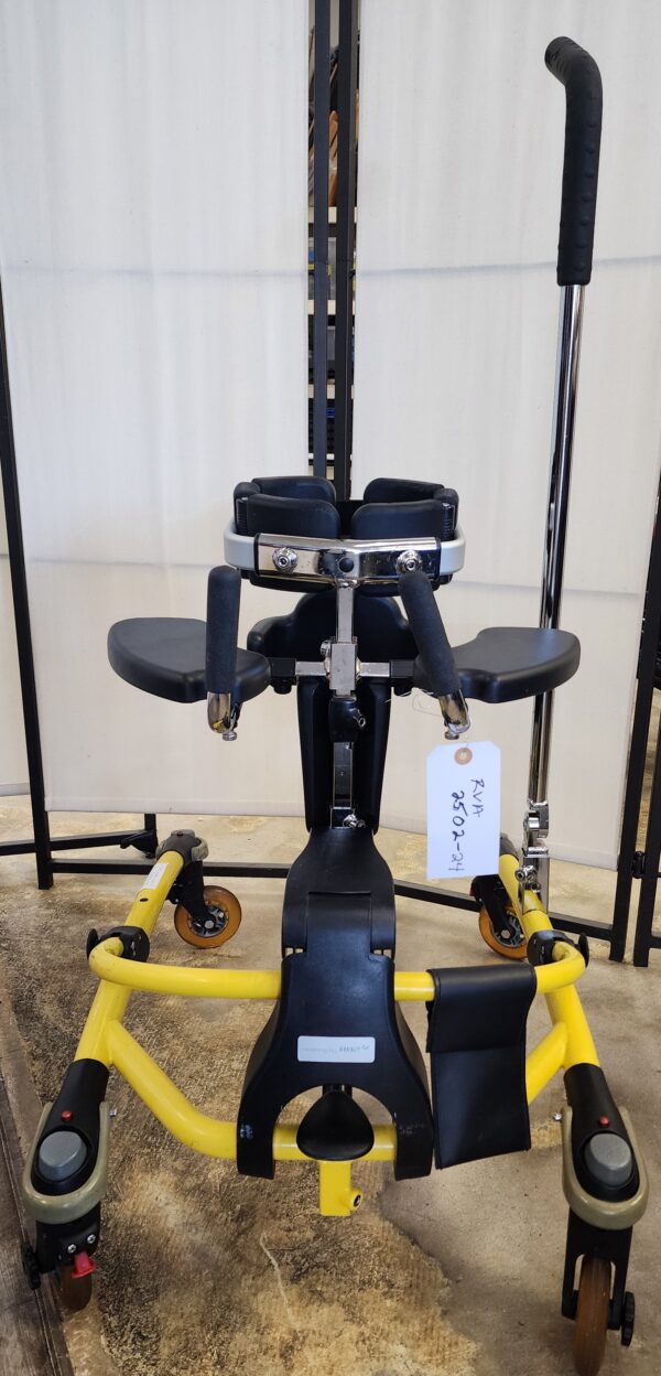 R82 Mustang Gait Trainer, size 1