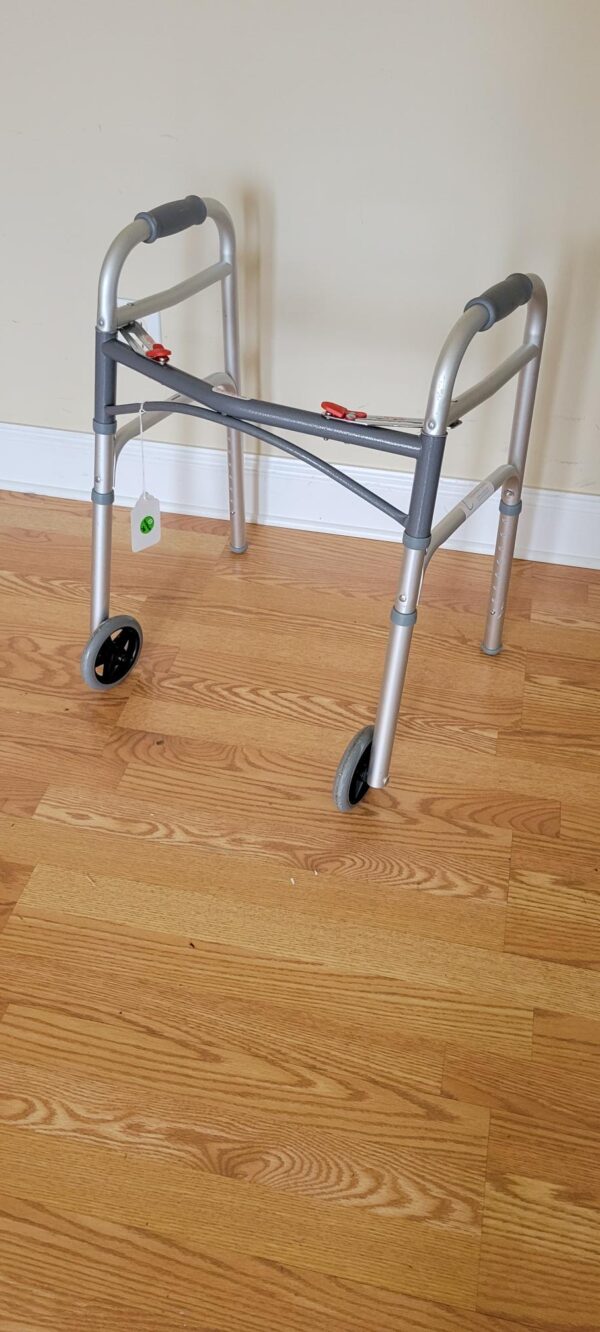 Aluminum Posterior Folding Walker w/wheels