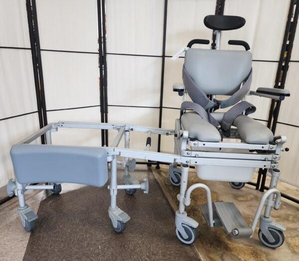 Nuprodx MC5200 all in one (Commode/Shower Chair) with Transfer system - Large