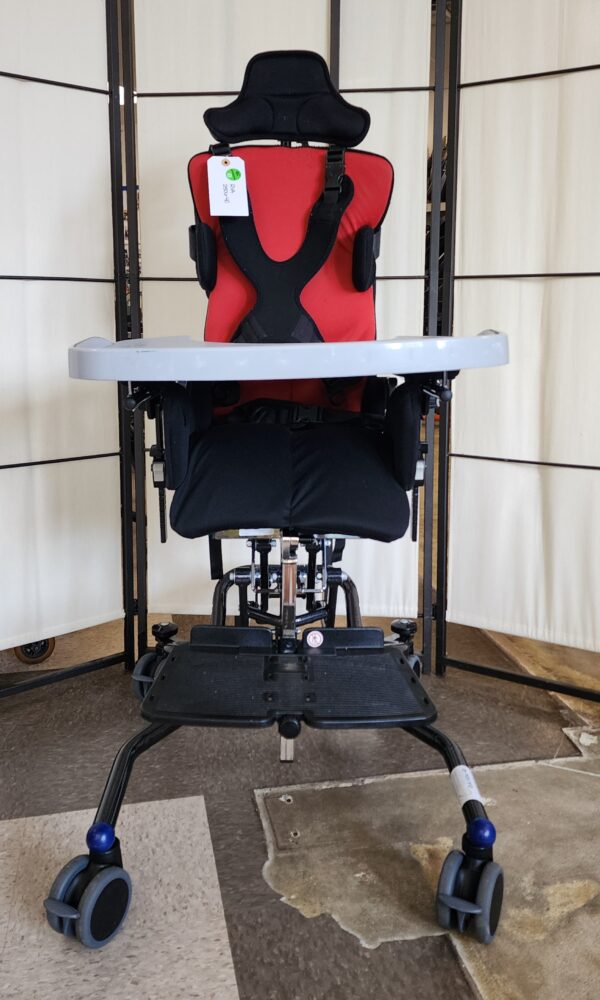 R82 X Panda with High/Low base (Size 2 base, Size 3 seat)