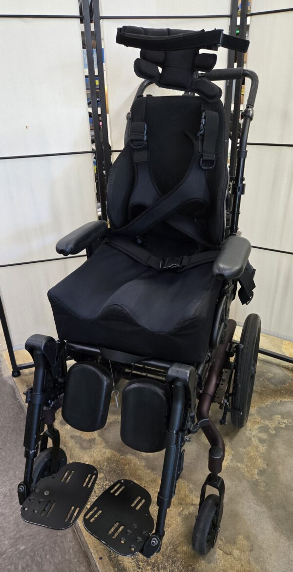 Ki Mobility 'Focus CR' Rigid Frame, Tilting, manual wheelchair, 15" wide