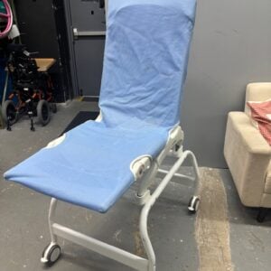 Rifton Wave Bath Chair with Rolling Shower stand, Large