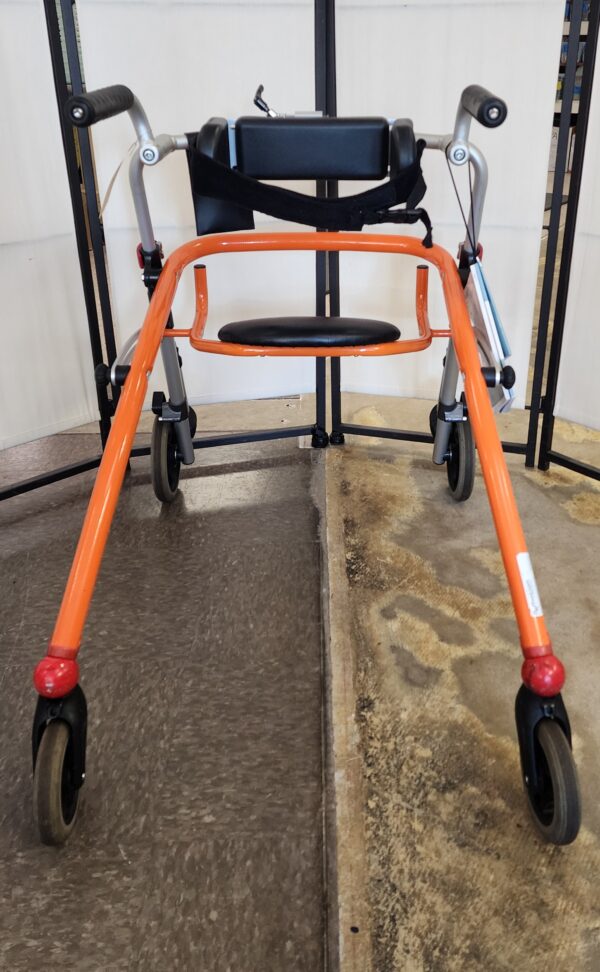 R82 Crocodile Gait Trainer