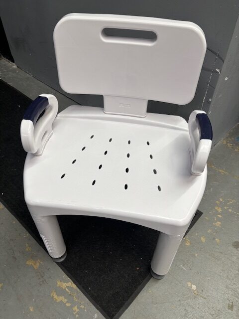 Drive Bath seat with back and arms