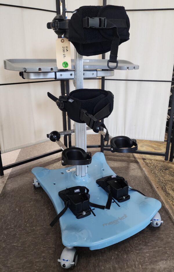 R82 Meerkat Stander Size 1