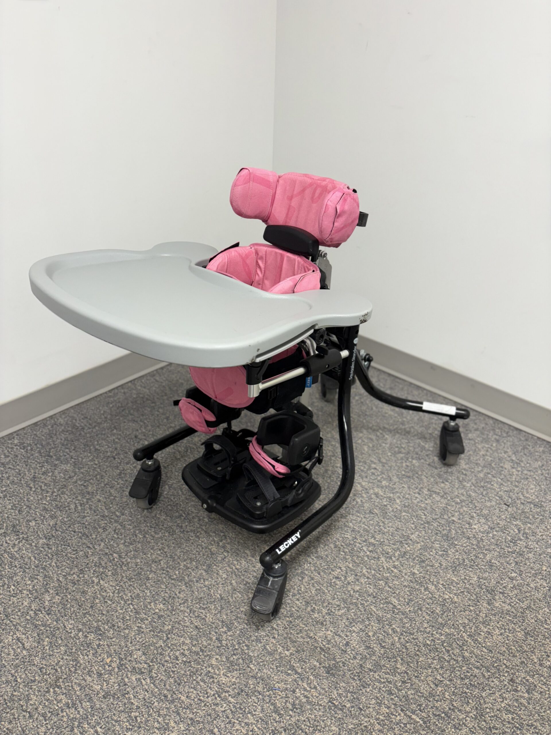 Leckey Squiggles Stander