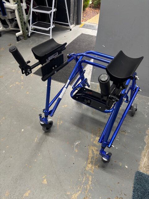 Nimbo Posterior Walker, size medium