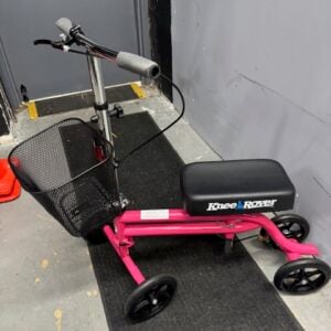Knee Scooter, steerable
