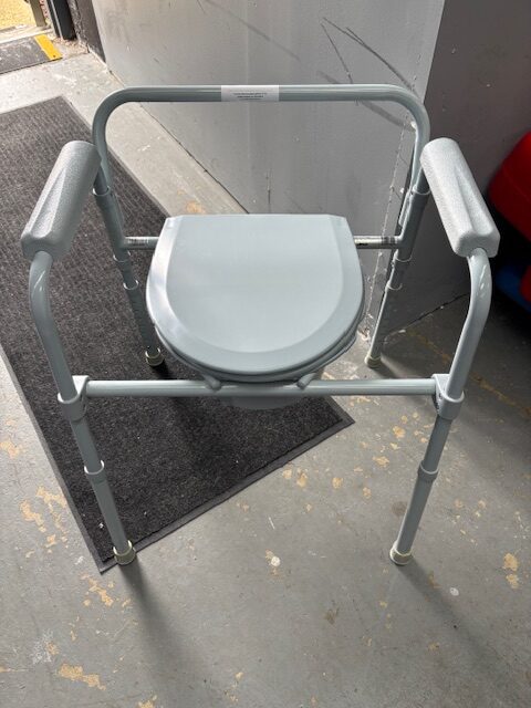 HR 2607-45 Bedside Commode