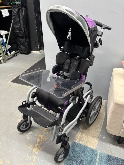 Leggaro Trak adaptive stroller, 14" wide