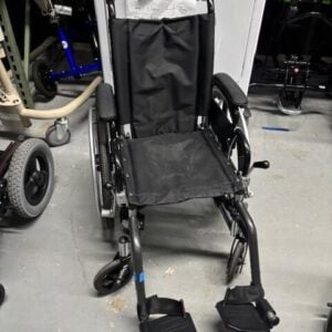 Drive Viper folding wheelchair, 14" wide