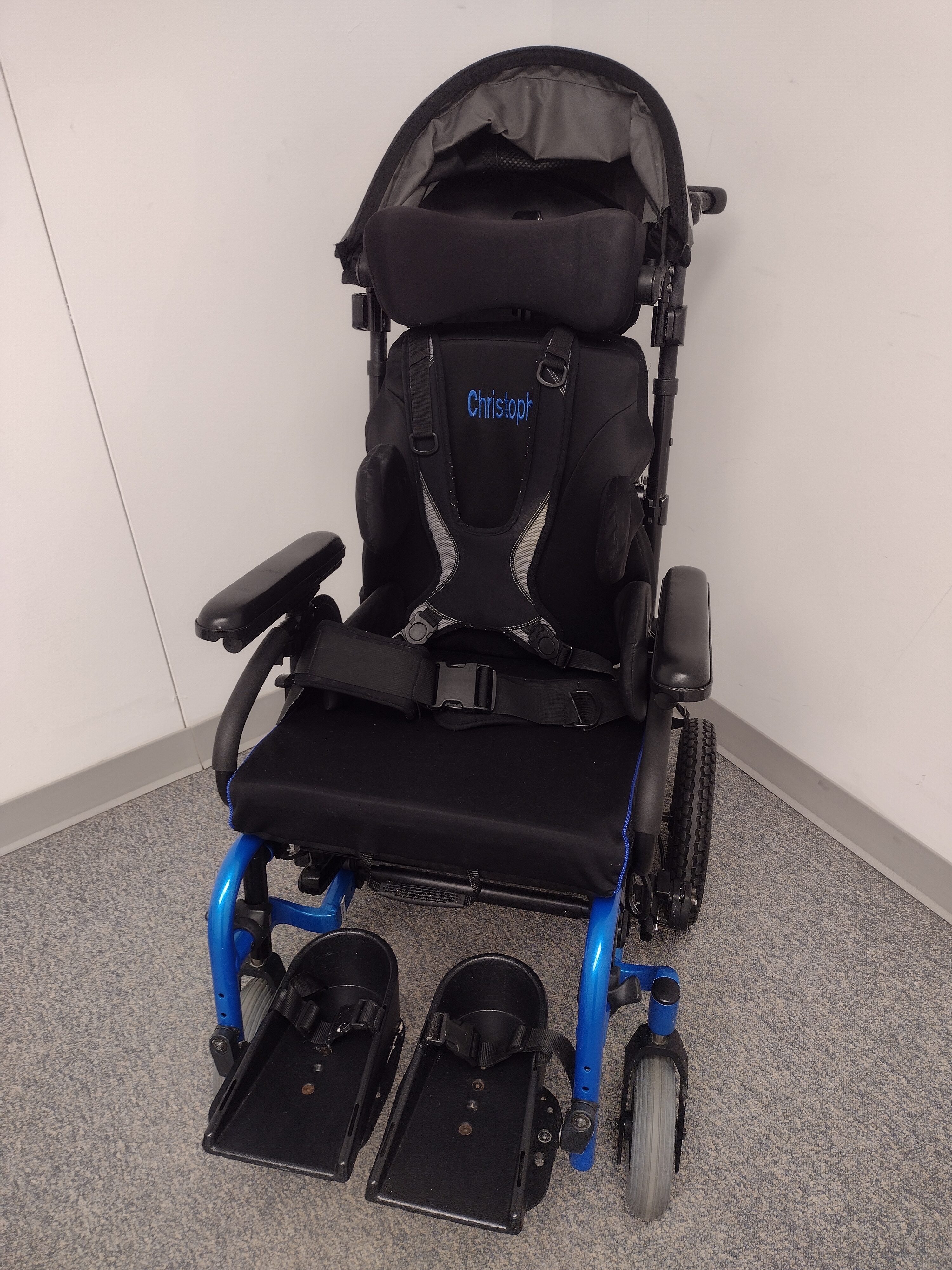 Zippie Iris Rigid Tilt in Space manual wheelchair, 16" wide