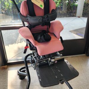 r82 x panda shape seat w/ small high/low base
