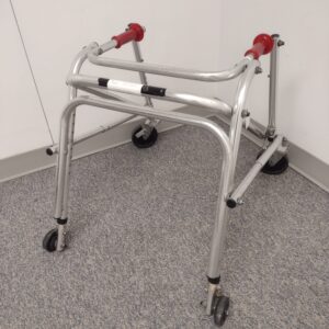 roa 2607 03 walker size 3